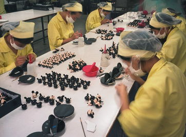 中国玩具工人背后的辛酸 19
